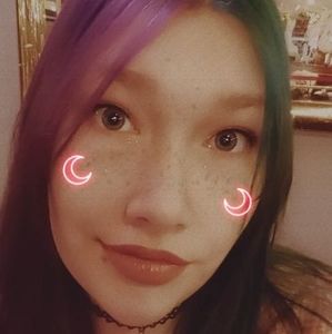 Meet your Posher, Bee